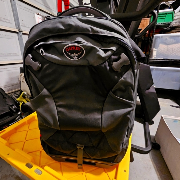 Osprey Vector Series 22" Shuttle 40L Duffle Meridian Wheeled Travel Bag Grey - Picture 1 of 10
